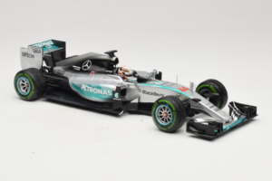Mercedes W06 #44 L. Hamilton Mercedes AMG Petronas United States Grand Prix Winner World Champion 2015 Minichamps 1:18 110150 – obrázok 4 z 7