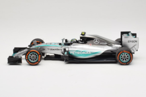 Mercedes W06 #6 N. Rosberg Mercedes AMG Petronas Japanese Grand Prix 2015 Minichamps 1:18 110150206 Kov – obrázok 3 z 7