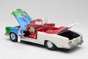 Mercedes 280SE W108 Tricolor Maisto 1:18 56014 Kov – obrázok 5 z 8