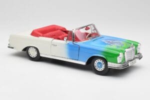 Mercedes 280SE W108 Tricolor Maisto 1:18 56014 Kov – obrázok 6 z 8