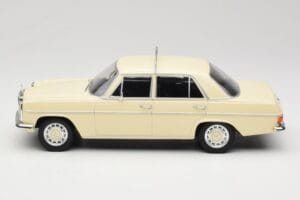 Mercedes W115 Béžový Taxi MCG 1:18 MCG18055 Kov – obrázok 3 z 6