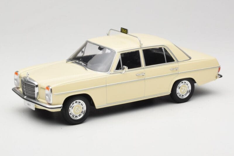 Mercedes W115 Béžový Taxi MCG 1:18 MCG18055 Kov