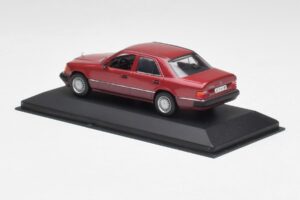 Mercedes 300D W124 Červený Minichamps 1:43 3209 Kov – obrázok 3 z 4