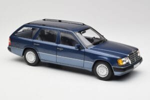 Mercedes 300D W124 T-Modell Nautical Modrý Norev 1:18 183962 Kov – obrázok 6 z 8