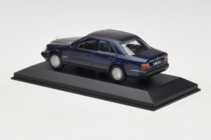 Mercedes W124 Tmavo Modrý Minichamps 1:43 MB006 Kov – obrázok 3 z 4