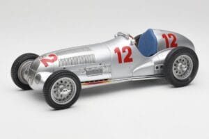 Mercedes W125 #12 R. Caracciola Grand Prix 1937 CMC 1:18 M-052 Kov