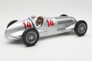 Mercedes W125 #14 Daimler-Benz AG M. von Brauchitsch 2nd Place German GP 1937 Minichamps 1:18 155373114 Kov – obrázok 2 z 6