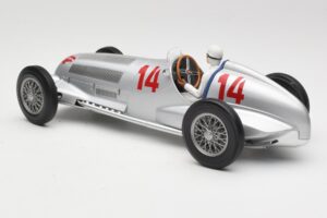 Mercedes W125 #14 Daimler-Benz AG M. von Brauchitsch 2nd Place German GP 1937 Minichamps 1:18 155373114 Kov – obrázok 5 z 6