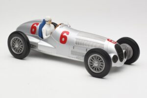 Mercedes W125 #6 Daimler-Benz AG R. Caracciola 2nd Place Eifel Race Nurburgring 1937 Minichamps 1:18 155373106 Kov – obrázok 4 z 6