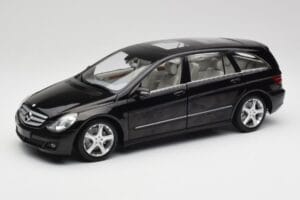 Mercedes R-Class W251 Obsidian Čierny Minichamps 1:18 150034601 Kov