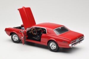 Mercury Cougar XR-7 Červený Sun Star 1:18 1541 Kov – obrázok 5 z 8