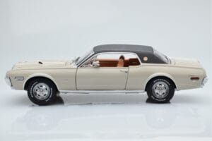 Mercury Cougar XR7-G Fawn Sun Star 1:18 1572 Kov – obrázok 4 z 8
