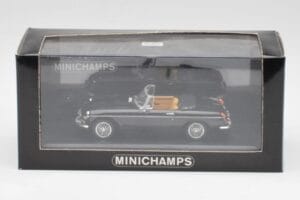 MGB Kabriolet Čierny Minichamps 1:43 430131030 Kov – obrázok 4 z 4