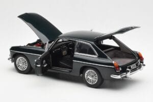 MGB GT Mk2 Coupe Racing Zelený AUTOart 1:18 76602 Kov – obrázok 5 z 8