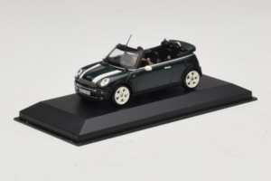 Mini Cooper Kabriolet Zelený s Bielym Pruhom Minichamps 1:43 80420309093-R1 Kov – obrázok 2 z 5
