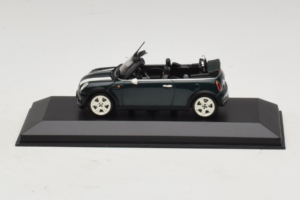 Mini Cooper Kabriolet Zelený s Bielym Pruhom Minichamps 1:43 80420309093-R1 Kov