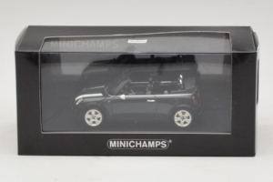 Mini Cooper Kabriolet Zelený s Bielym Pruhom Minichamps 1:43 80420309093-R1 Kov – obrázok 5 z 5