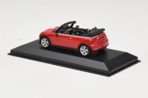 Mini Cooper R52 Kabriolet Červený Minichamps 1:43 431138230 Kov – obrázok 3 z 4