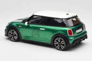 MINI Cooper F56 JCW British Racing Zelený Otto 1:18 OT1098 Živica – obrázok 5 z 6