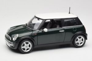 Mini Cooper Mk7 Zelený Maisto 1:18 7271336 Kov