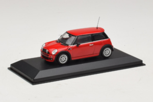 Mini Cooper One R50 Aero Červený Minichamps 1:43 431138272 Kov – obrázok 3 z 4
