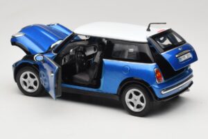 Mini Cooper R50 Modrý s Bielou Strechou Mondo Motors 1:18 MINI004 Kov – obrázok 5 z 8