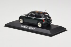 Mini Cooper S R53 Zelený S Pruhmi Minichamps 1:43 MINI006 Kov – obrázok 3 z 4