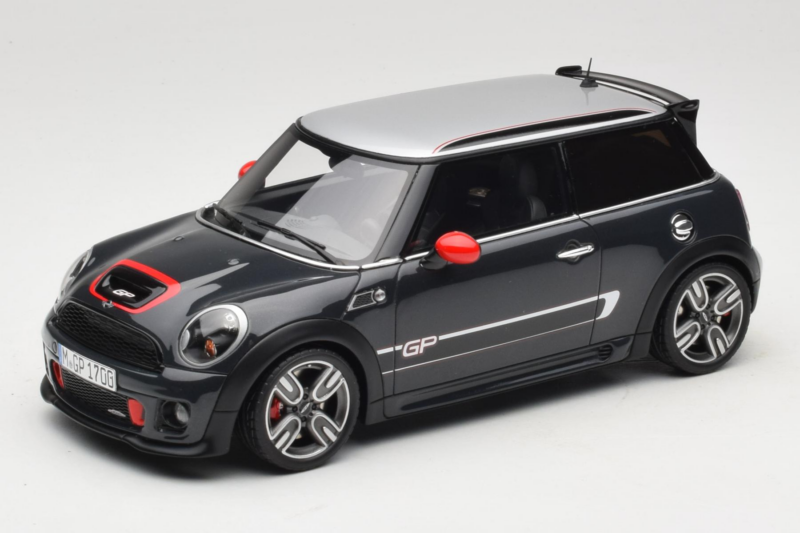 Mini John Cooper Works GP2 R56 Thunder Grey Otto 1:18 OT497 Živica