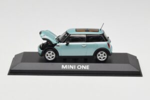 Mini One R50 Svetlo Zelený So Svetlo Zelenou Strechou Minichamps 1:43 MINI003 Kov