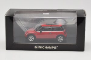 Mini One R50 Červený S Červenou Strechou Minichamps 1:43 MINI001 Kov – obrázok 4 z 5