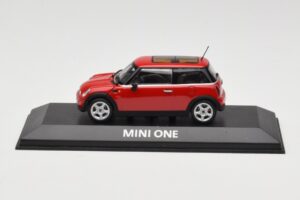 Mini One R50 Červený S Červenou Strechou Minichamps 1:43 MINI001 Kov