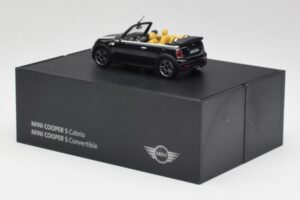 Mini Cooper S R57 Kabriolet Čierny Minichamps 1:43 80422148818 Kov – obrázok 3 z 4