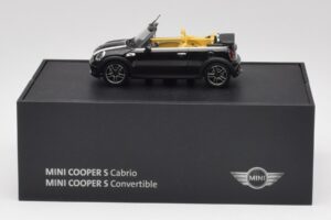 Mini Cooper S R57 Kabriolet Čierny Minichamps 1:43 80422148818 Kov