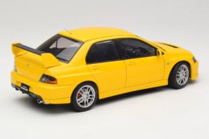 Mitsubishi Lancer Evolution IX GSR Žltý AUTOart 1:18 77192 Kov – obrázok 3 z 8