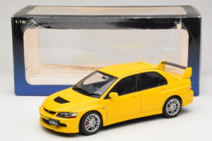 Mitsubishi Lancer Evolution IX GSR Žltý AUTOart 1:18 77192 Kov – obrázok 8 z 8