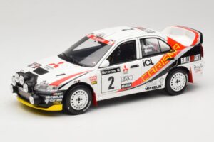 Mitsubishi Carisma GT Group N2 R. Burns / R. Reid RAC Rally 1997 Biely Otto 1:18 OT1192 Živica