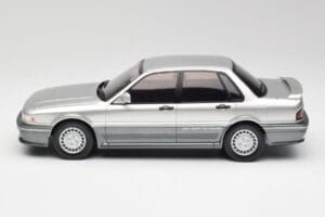 Mitsubishi Galant VR-4 Strieborný IXO 1:18 18CMC191 Kov – obrázok 3 z 6