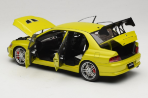 Mitsubishi Lancer Evo VII Mustard Yellow AUTOart 1:18 77166 Kov – obrázok 7 z 8