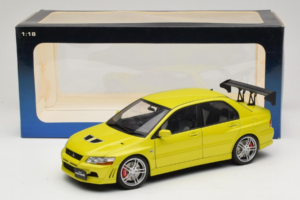 Mitsubishi Lancer Evo VII Mustard Yellow AUTOart 1:18 77166 Kov – obrázok 8 z 8