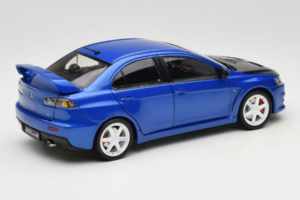 Mitsubishi Lancer Evolution X Modrý OEM 1:18 MLE01 Kov – obrázok 3 z 8