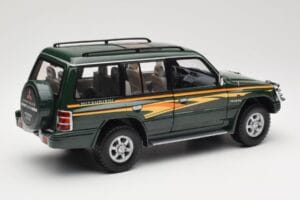 Mitsubishi Pajero V20 LWB Zelený Sun Star 1:18 1225 Kov – obrázok 3 z 8