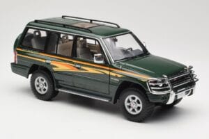 Mitsubishi Pajero V20 LWB Zelený Sun Star 1:18 1225 Kov – obrázok 6 z 8