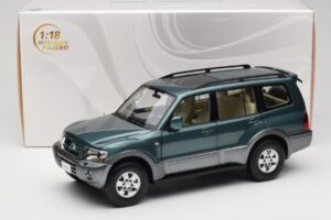Mitsubishi Pajero V73 Zelený YC Model 1:18 241218040101010215 Kov – obrázok 8 z 8