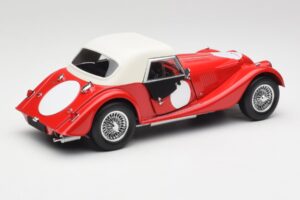 Morgan 4/4 Plus Competition Hardtop Červený Kyosho 1:18 08114R Kov – obrázok 3 z 8