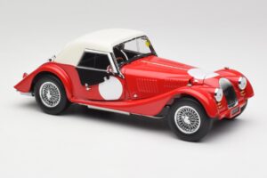 Morgan 4/4 Plus Competition Hardtop Červený Kyosho 1:18 08114R Kov – obrázok 6 z 8