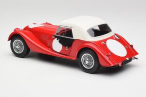 Morgan 4/4 Plus Competition Hardtop Červený Kyosho 1:18 08114R Kov – obrázok 7 z 8