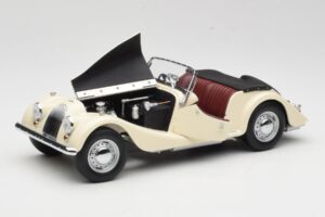 Morgan 4/4 Series II Biely Kyosho 1:18 08111W Kov – obrázok 2 z 8