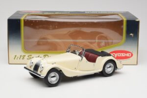 Morgan 4/4 Series II Biely Kyosho 1:18 08111W Kov – obrázok 8 z 8
