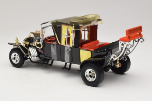 Munsters Koach Čierny ERTL 1:18 33036 Kov – obrázok 5 z 6