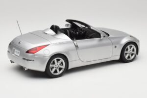 Nissan 350Z Z33 Roadster Diamond Strieborný AUTOart 1:18 77371 Kov – obrázok 3 z 8